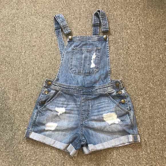 sneak peek Other - 💁🏻‍♀️❤️Cute sneak peek Women jumpsuit